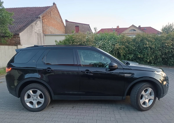 Land Rover Discovery Sport cena 63900 przebieg: 248000, rok produkcji 2017 z Brzozów małe 191